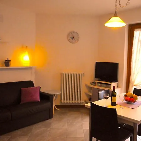 Apartment Case Dei Fiori Domaso